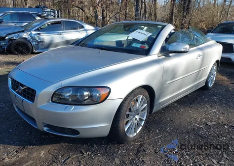 2008 Volvo C70 T5/T5 M z USA, uszkodzony, nr VIN YV1MC67268J058407